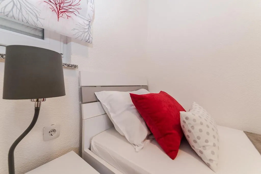 Apartments Kovacevic Vir