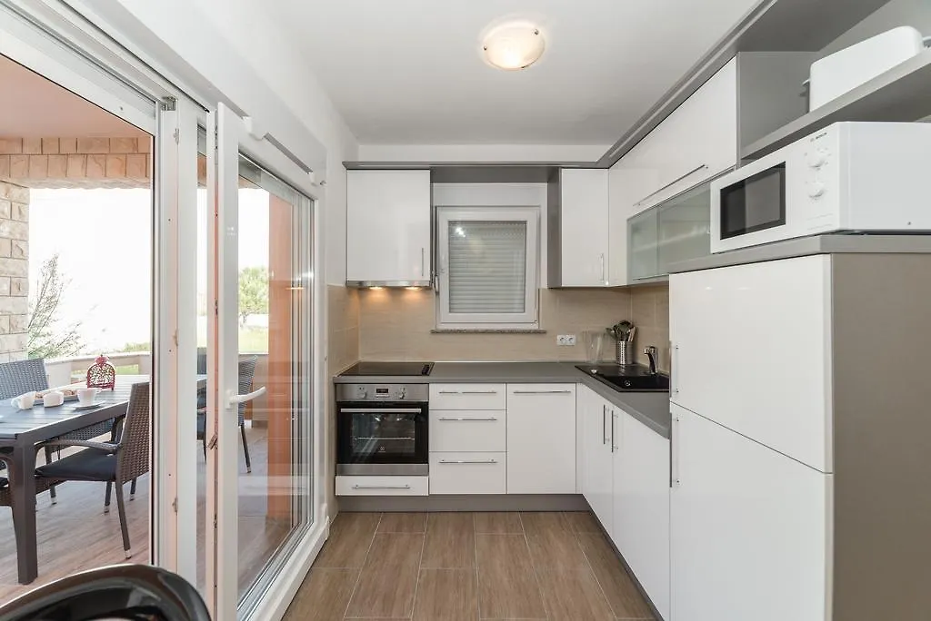 Apartments Kovacevic Vir