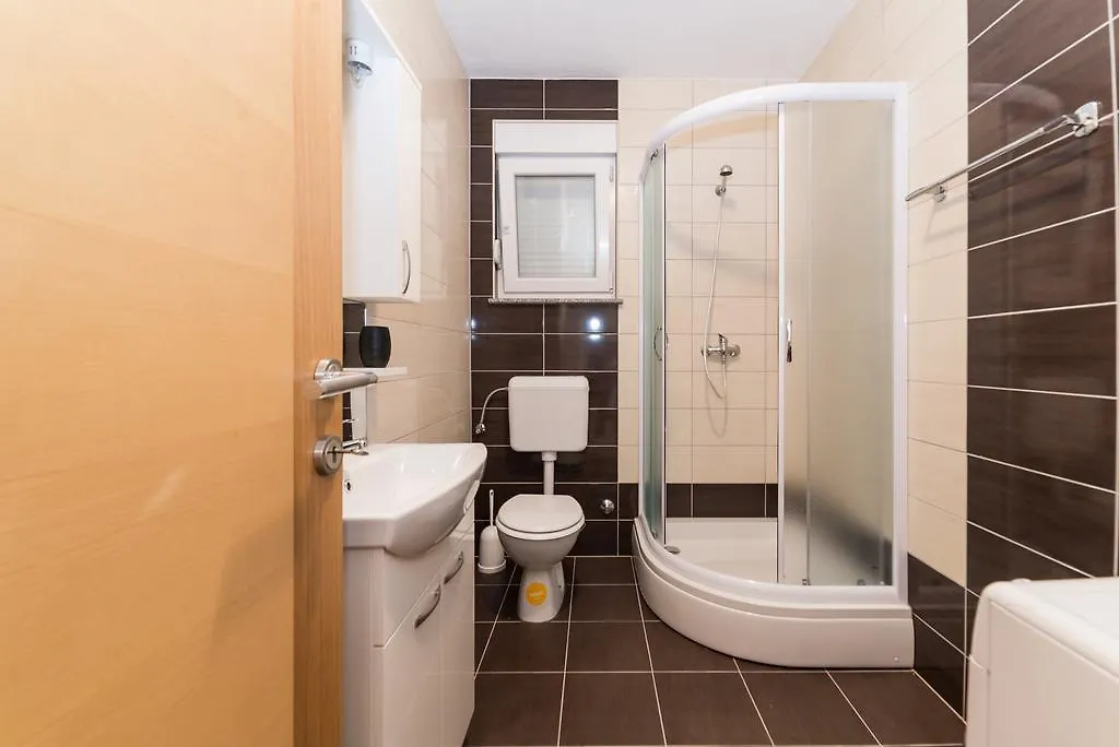 Apartments Kovacevic Vir