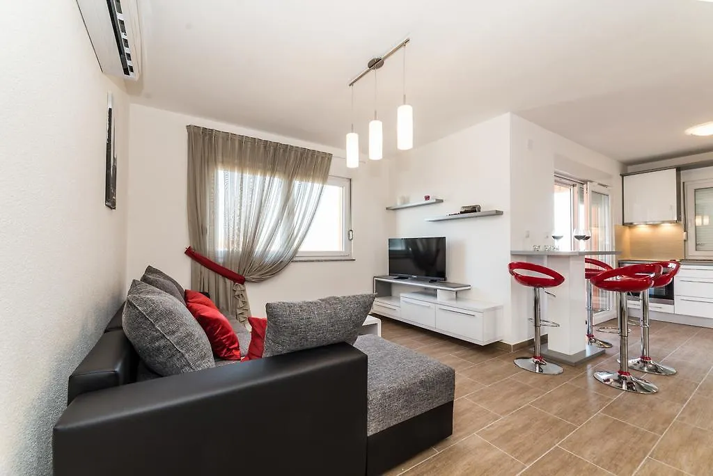 Apartments Kovacevic Vir